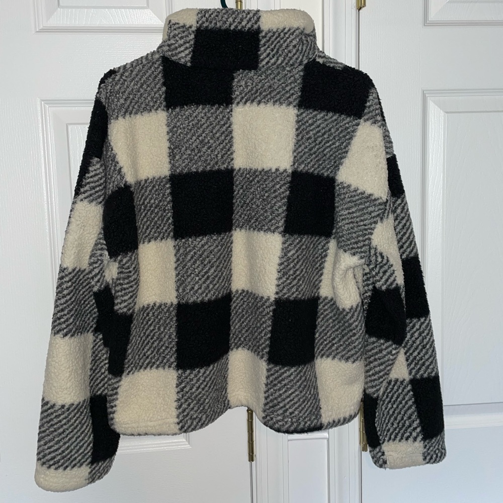 Fuzzy Quarterzip - Picture 3 of 4